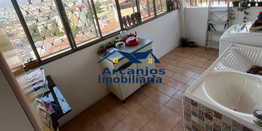 Imóvel à venda com 2 Casas Grandes e Independentes no Bairro Industrial – ContagemM (11)